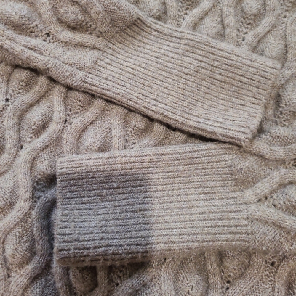 Sweet Romeo Womens SZ Sm. Bobble Knit textured Taupe‎ crew neck sweater soft - Picture 9 of 11